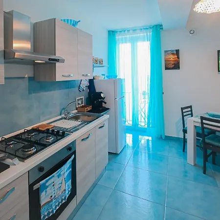 アパート Scinniamare チェファル